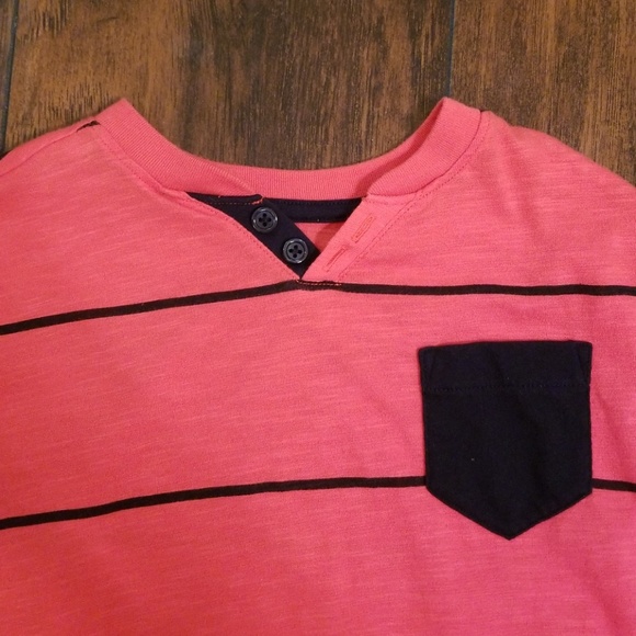 Boys V Neck. Like new. - Picture 2 of 2